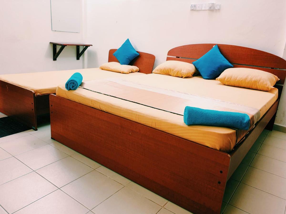 Oasis Skybeach Hostel - 니곰보 외부 사진